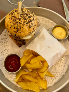 The Tastiest Gluten-Free Milan Bakeries hamburger