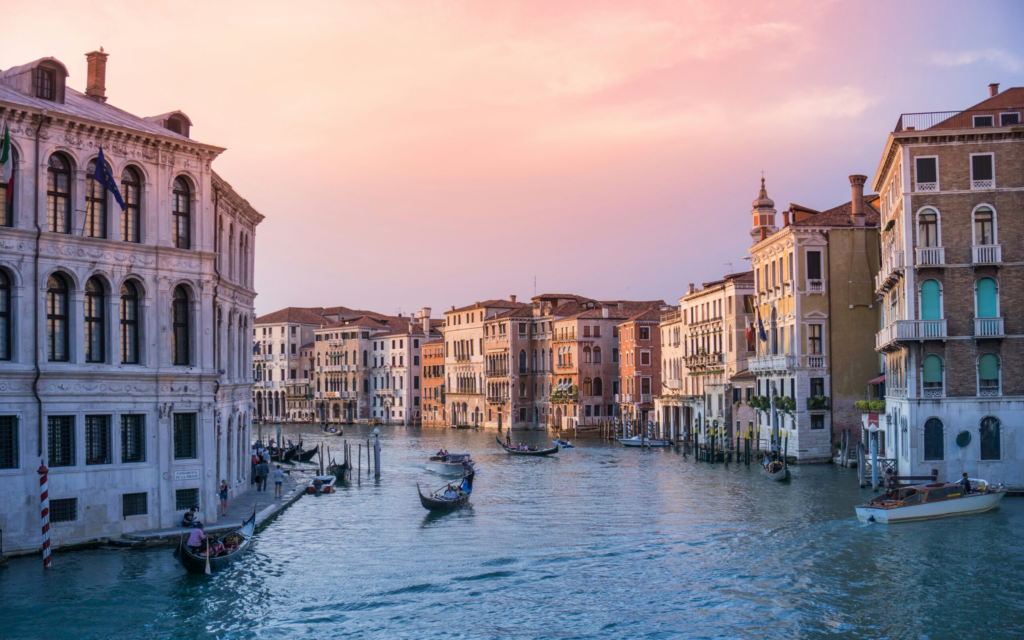 rebe adelaida zunqwmy5b6m unsplash